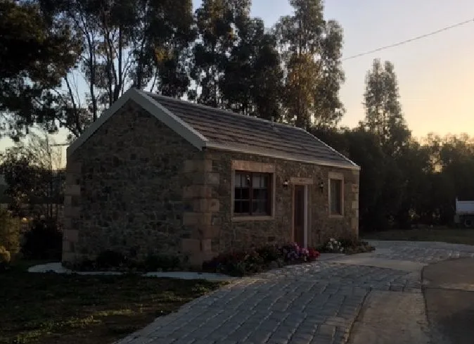 Henry Stone Cottage