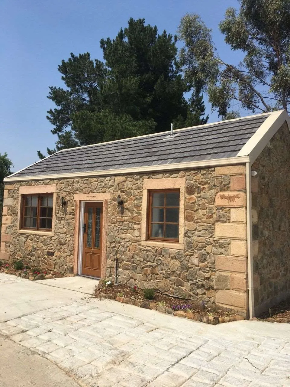 Henry Stone Cottage
