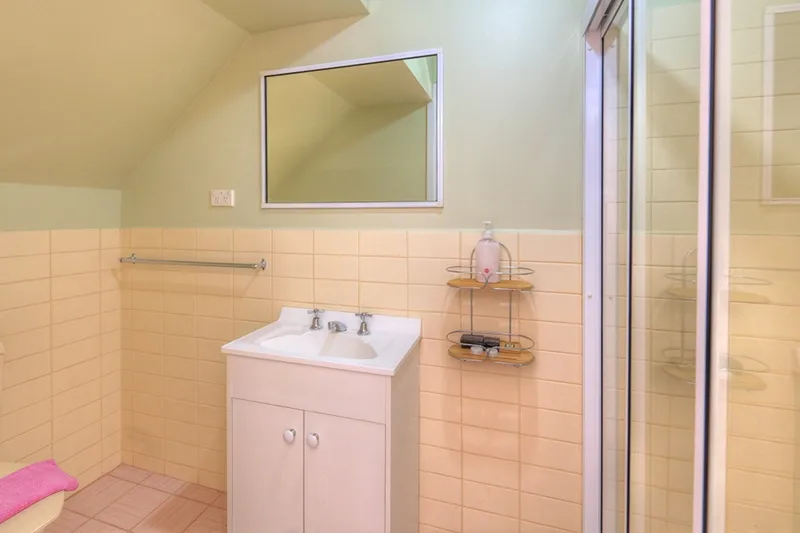 1 Executive apartment