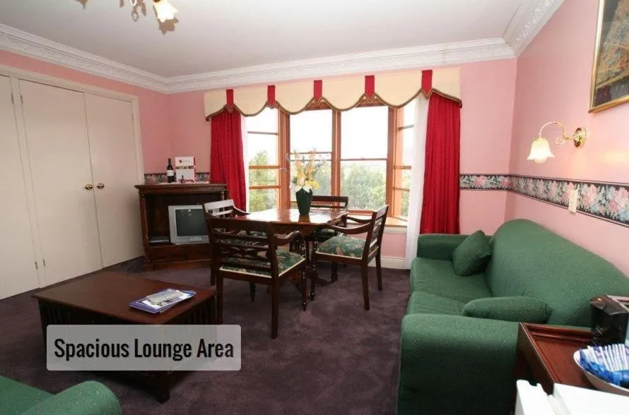 14 Woodburn 3 bedroom Apartment