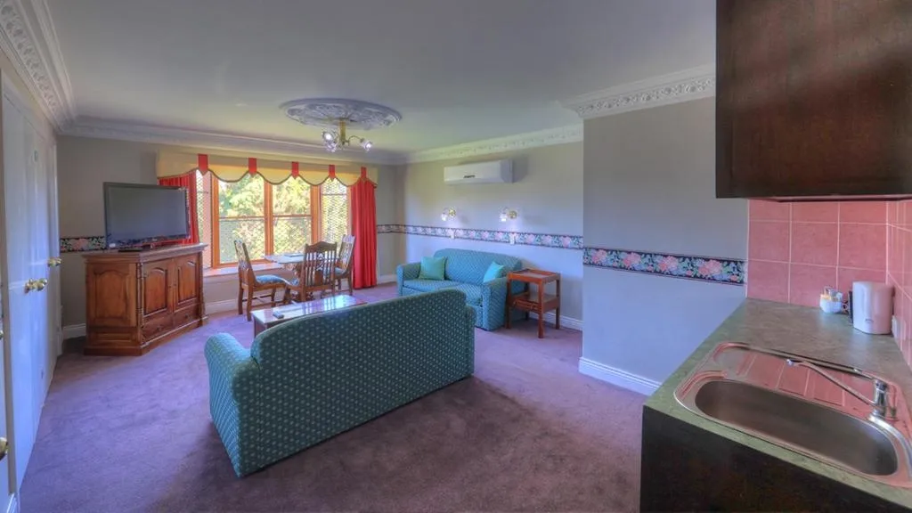 14 Woodburn 3 bedroom Apartment