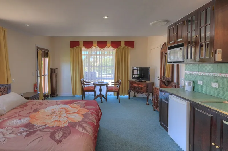 Moorpark Suite