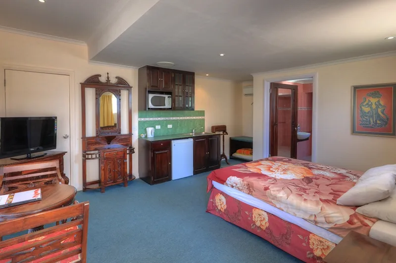 Moorpark Suite