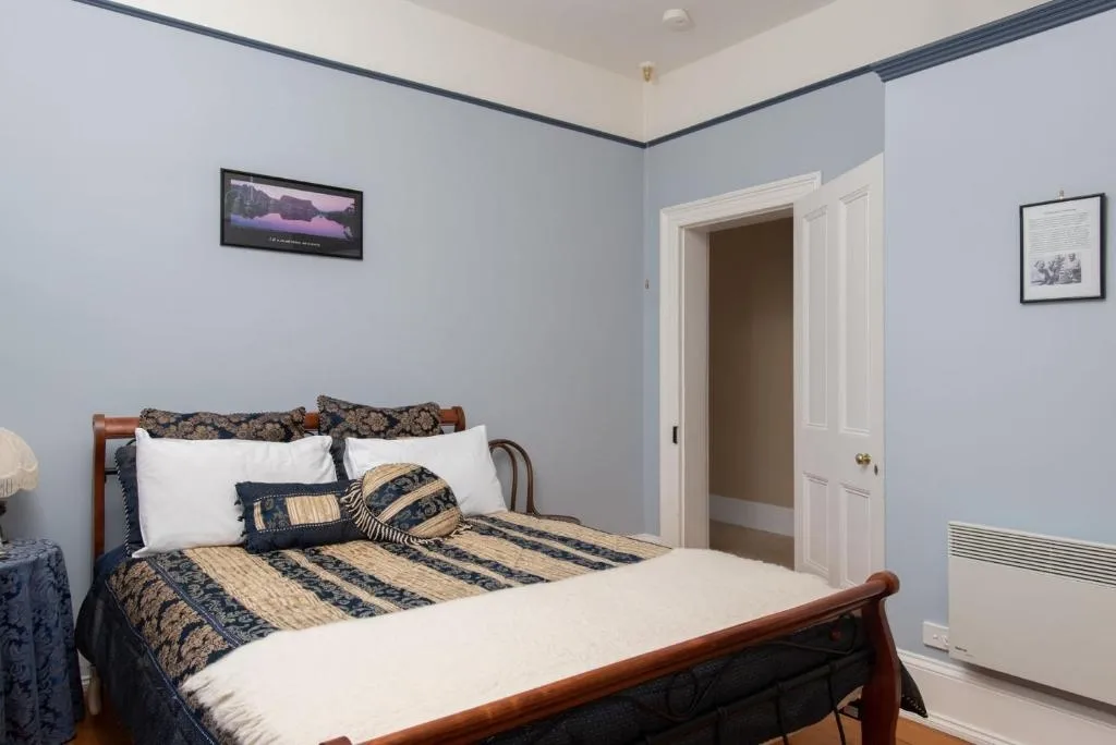 Cora’s motel unit