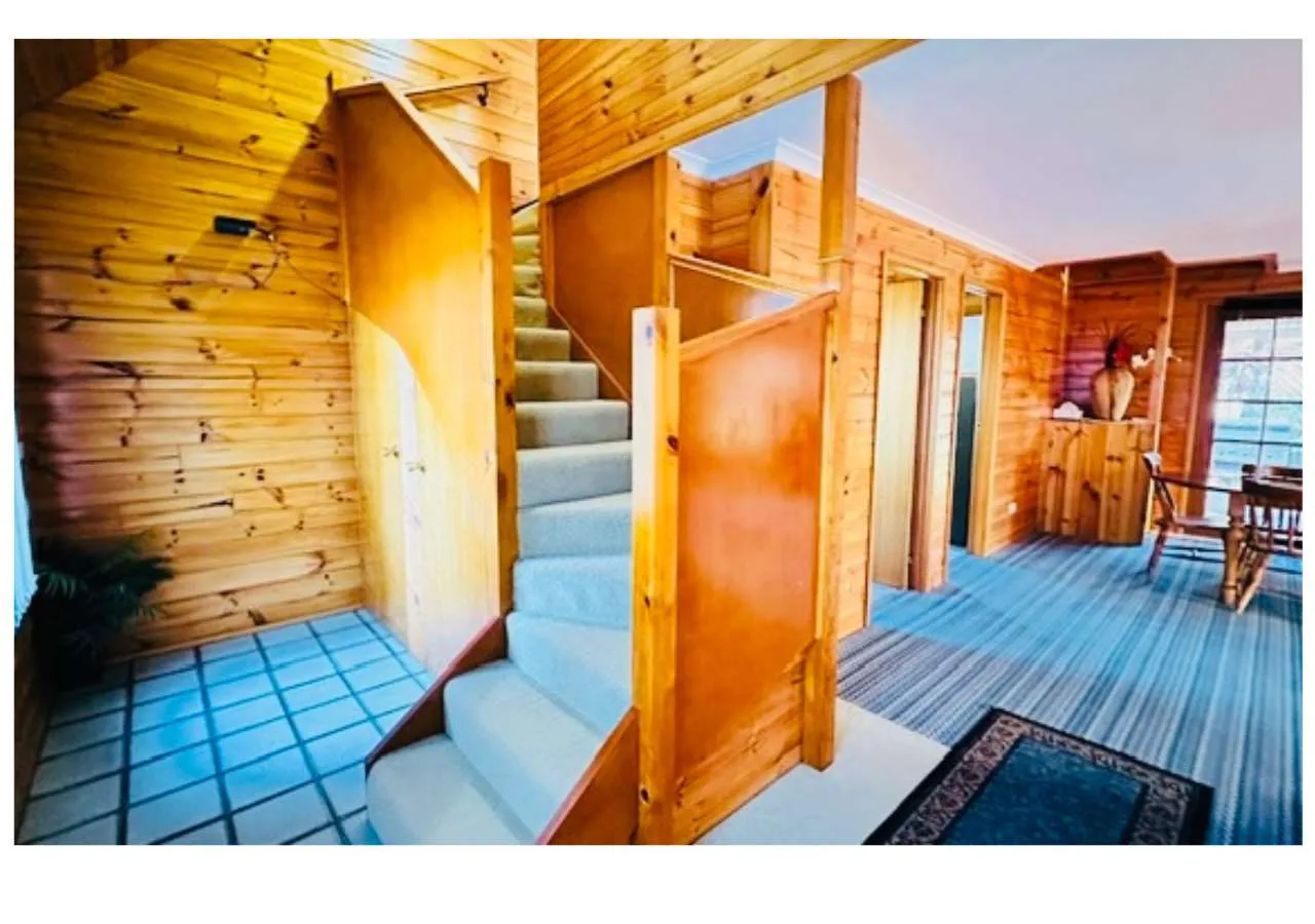 Alexanders The Chalet