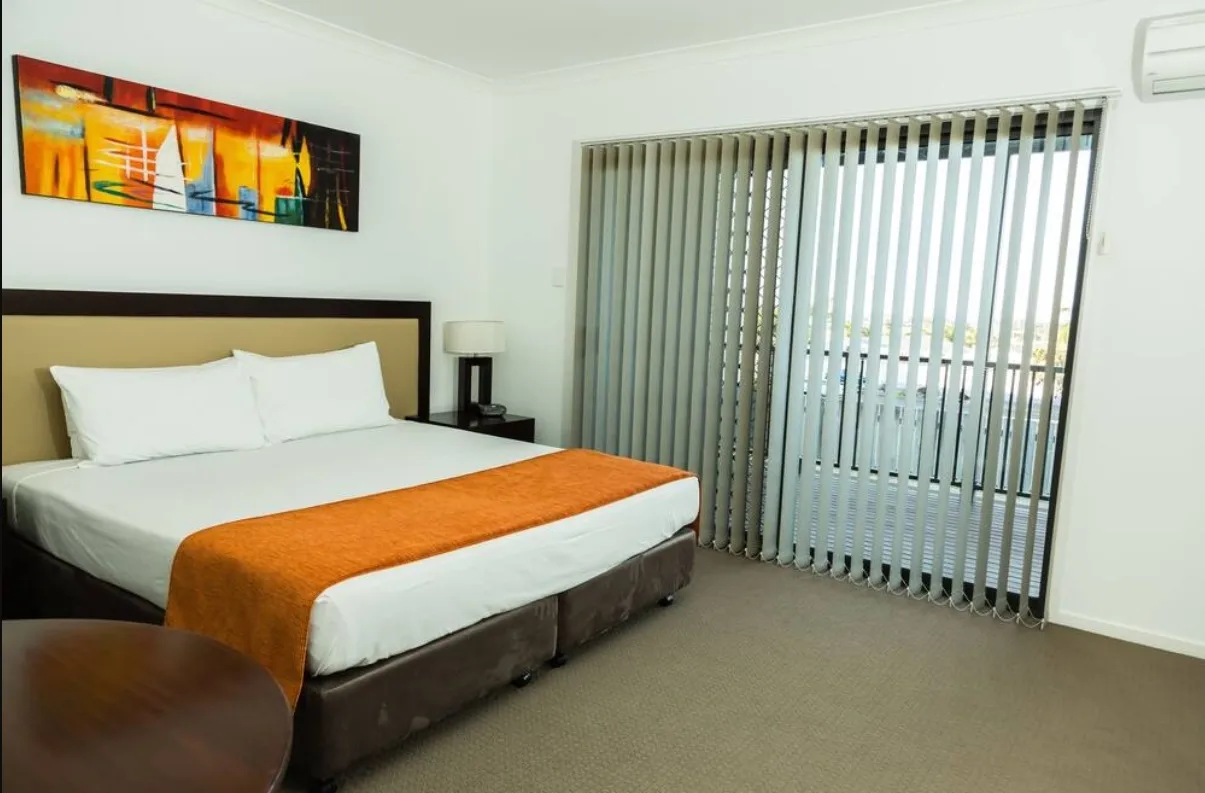 Townhouse Apartment 2 (2 Bedrooms)