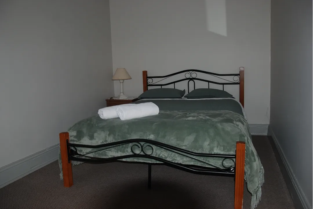 The Fed and Bed Temora