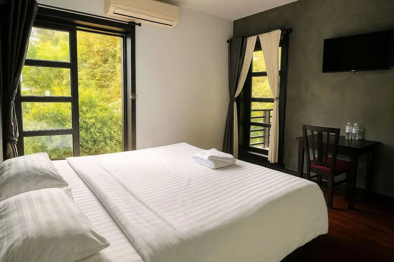 King Suite with Terrace and Pool View