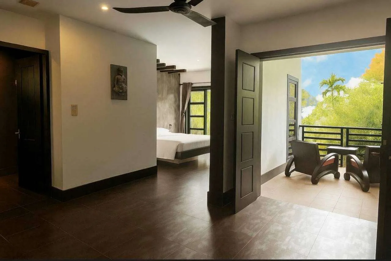 King Suite with Terrace and Pool View
