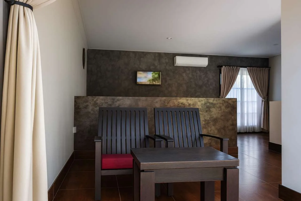 King Room with Pool View