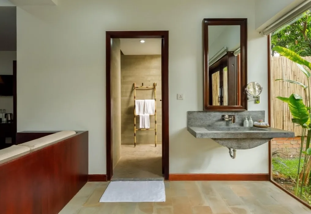Junior Suite (King)