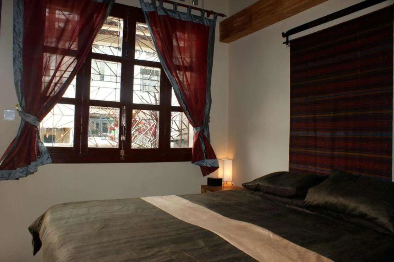 The Local - Riverside Guesthouse