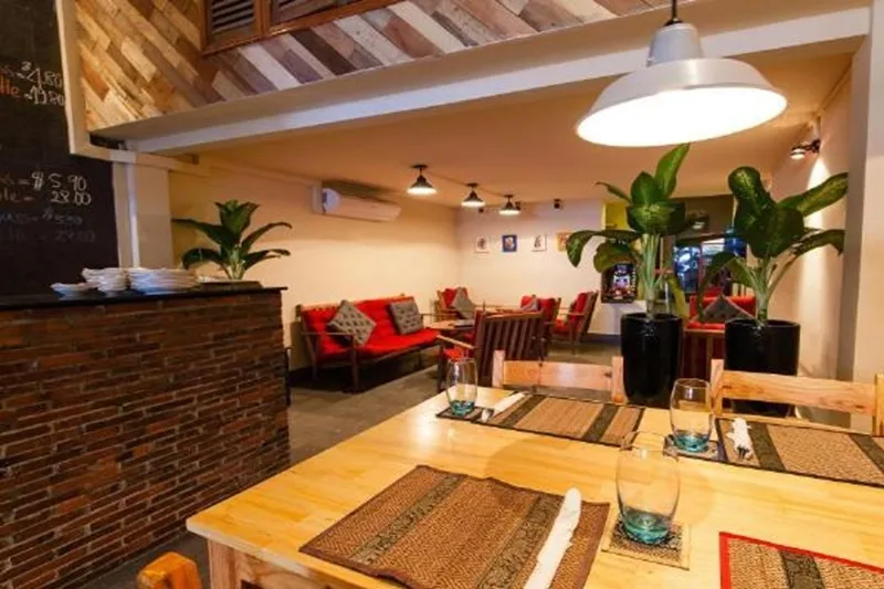 The Local - Riverside Guesthouse