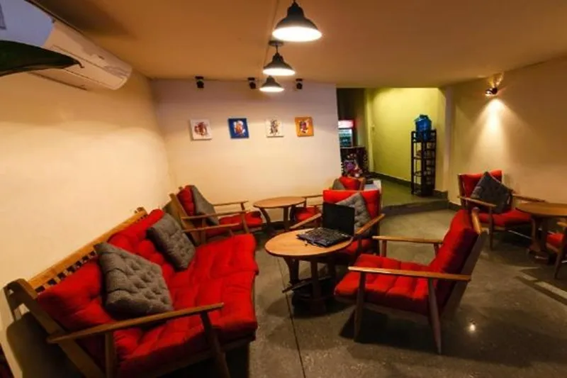 The Local - Riverside Guesthouse