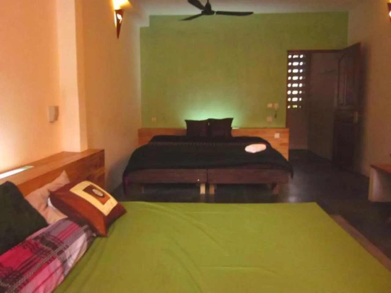 The Local - Riverside Guesthouse