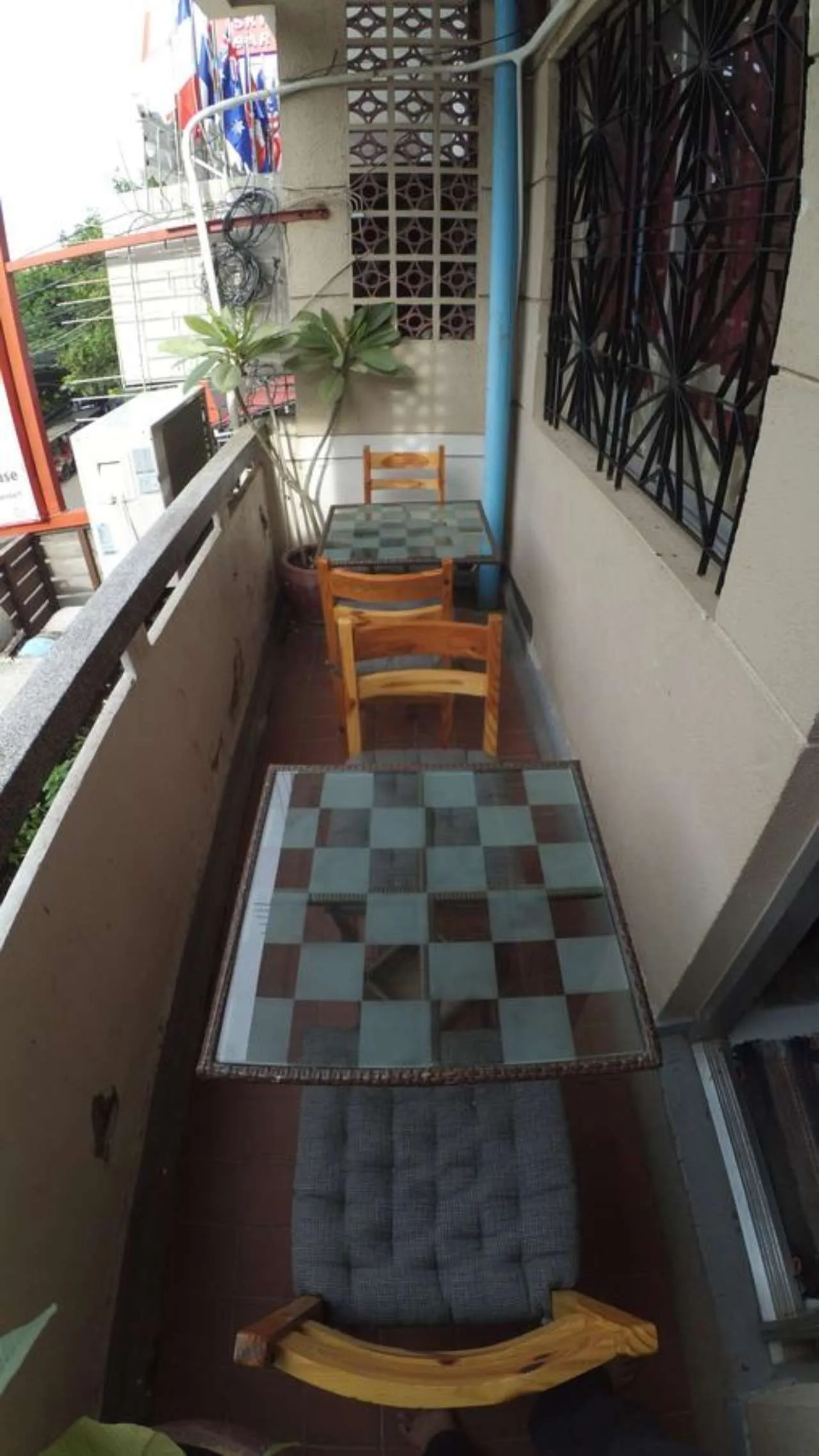 The Local - Riverside Guesthouse