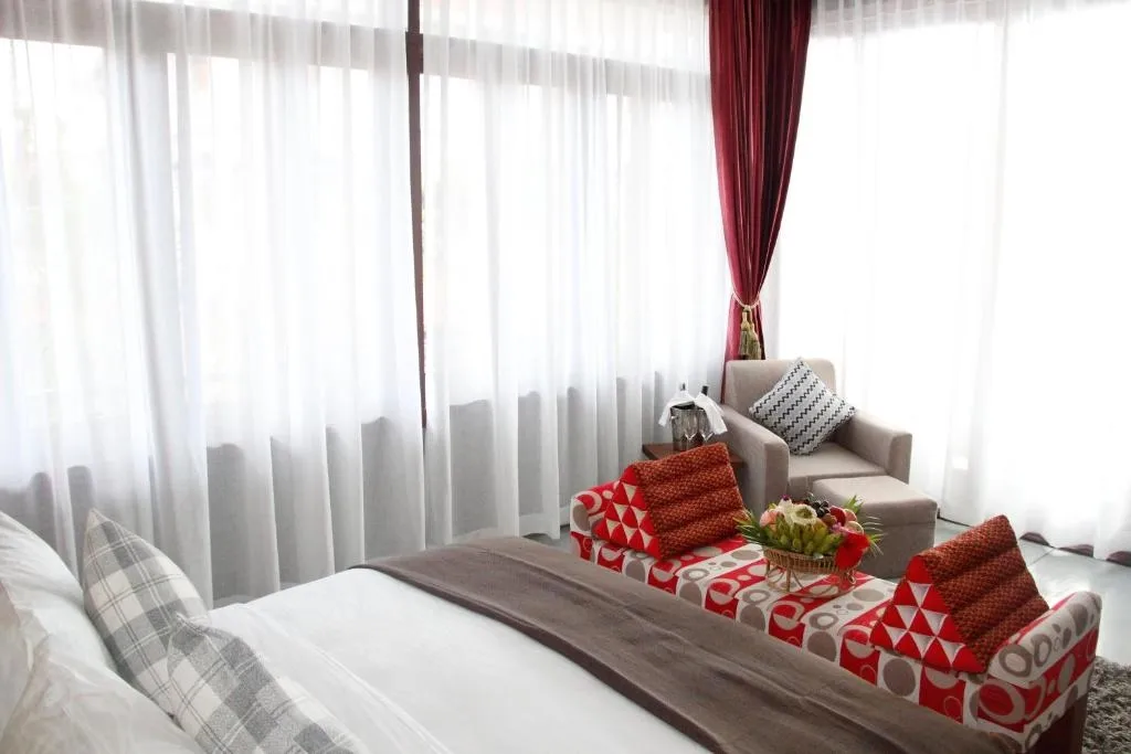 Deluxe King Suite with Balcony
