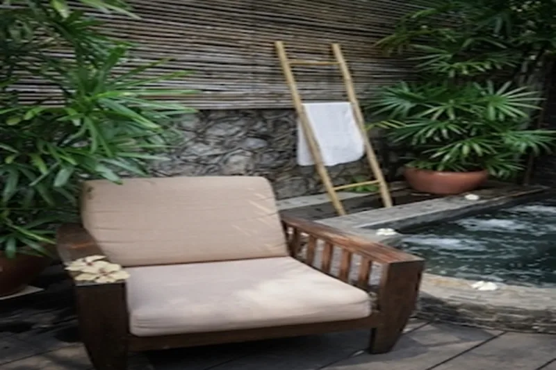 Mealea Suite 12