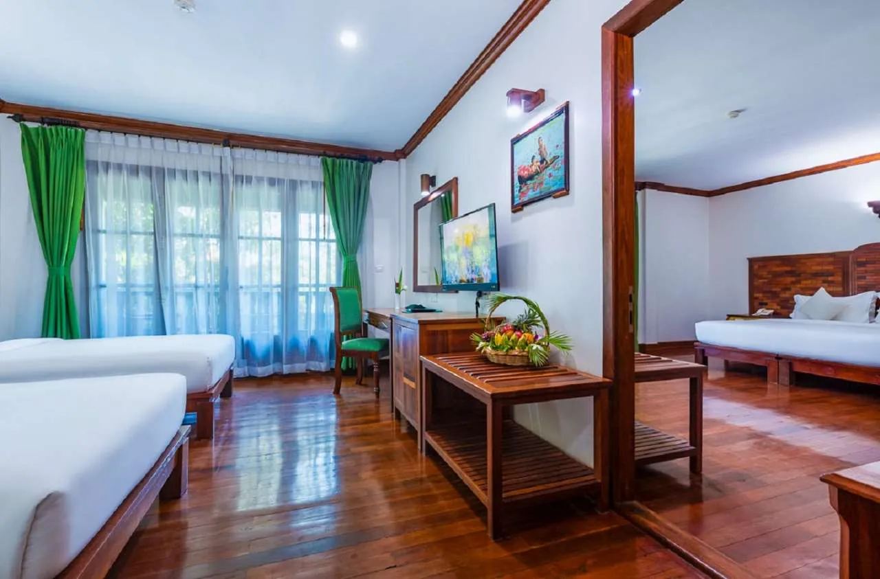 Family Connecting 2-Bedroom River View