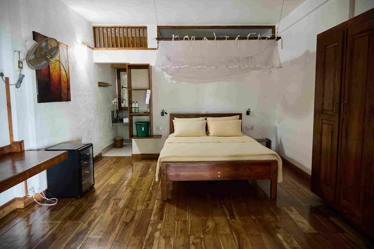 Double Room in Apartment (Shared Balcony) B/B