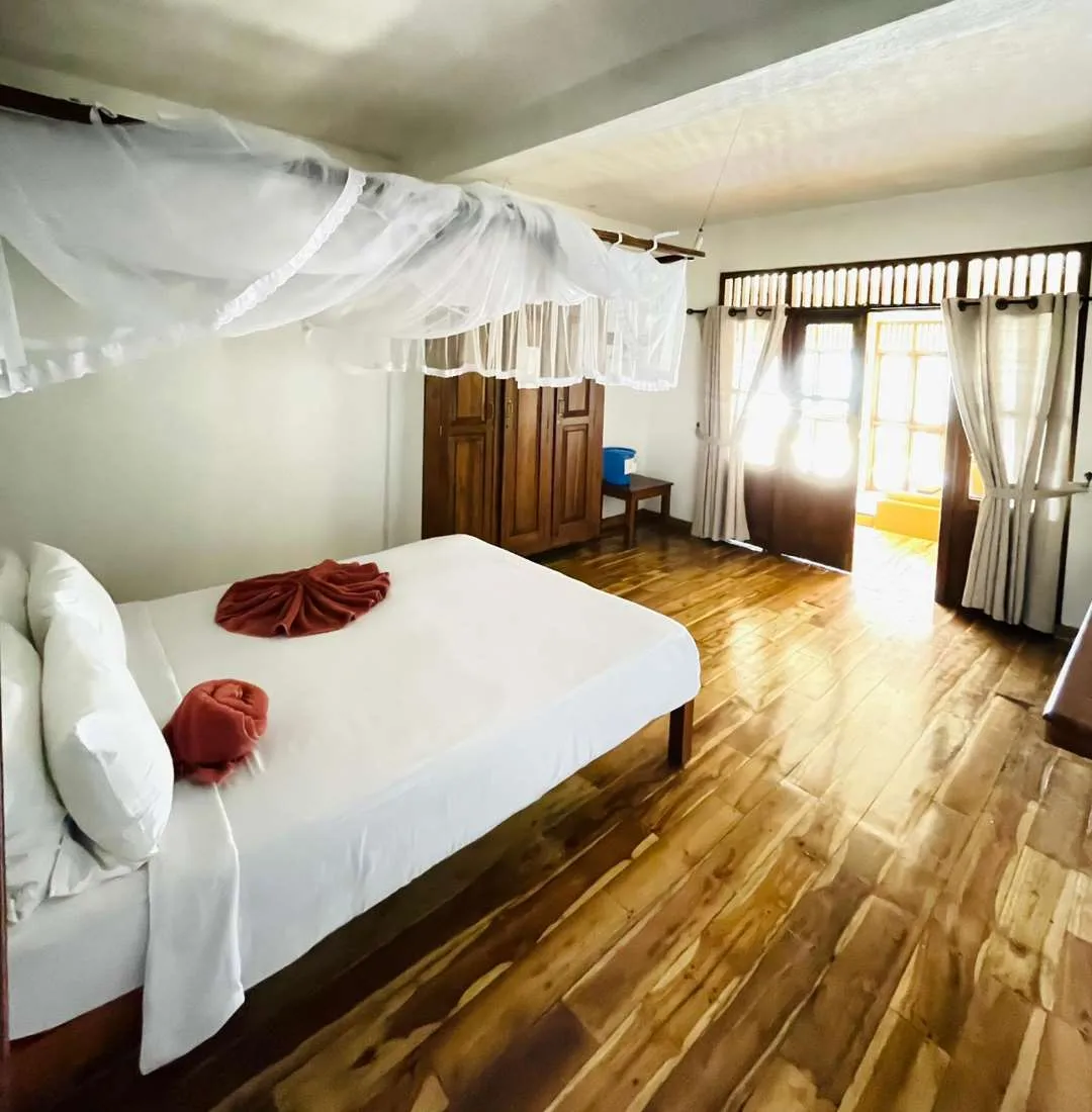 Double Room in Apartment (Shared Balcony) B/B