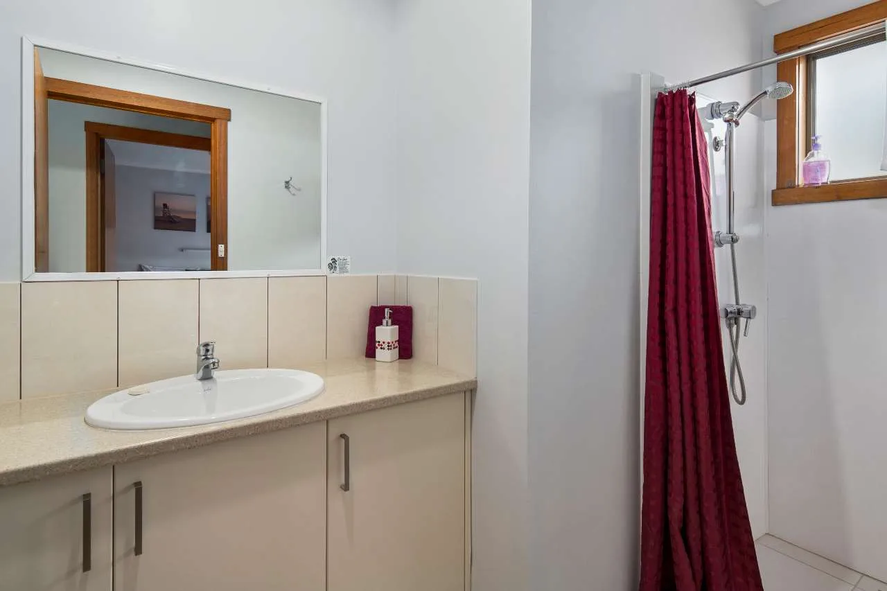 2 Bedroom Garden Apartment