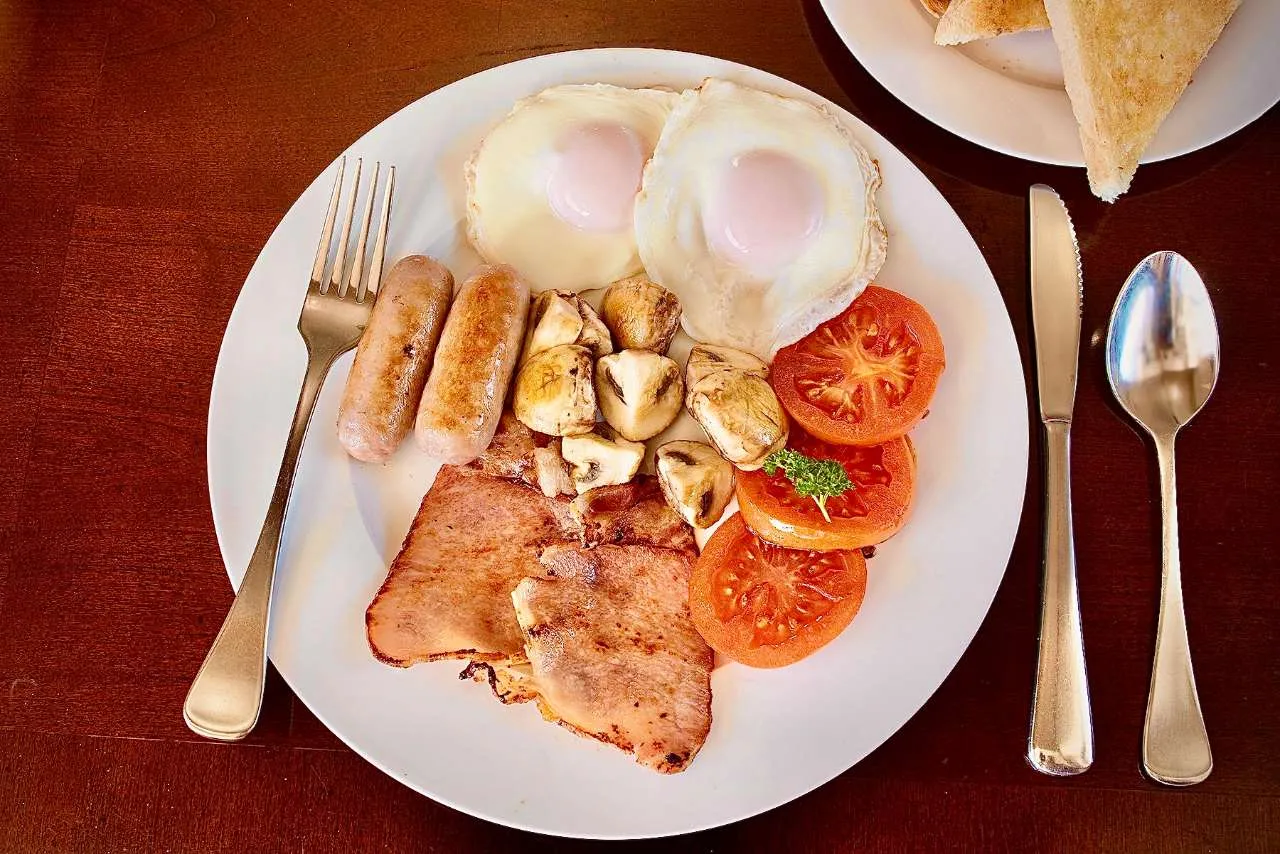 Benjamin Garden Queen with Breakfast