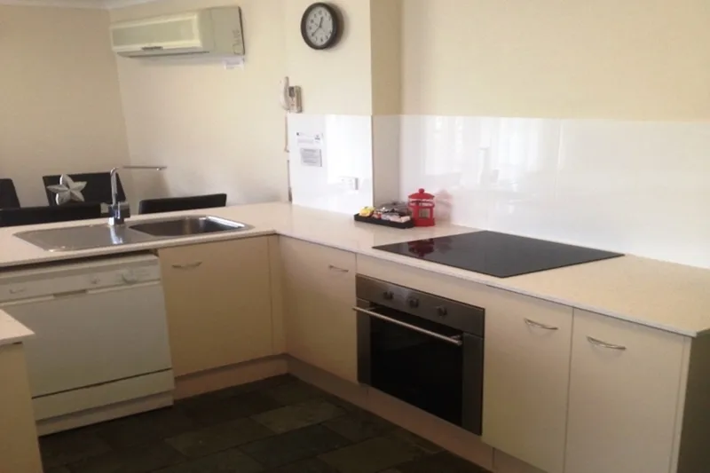 Two Bedroom w Balcony